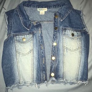 Short denim vest